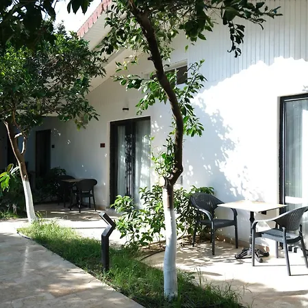 Perast Garden Hotel *